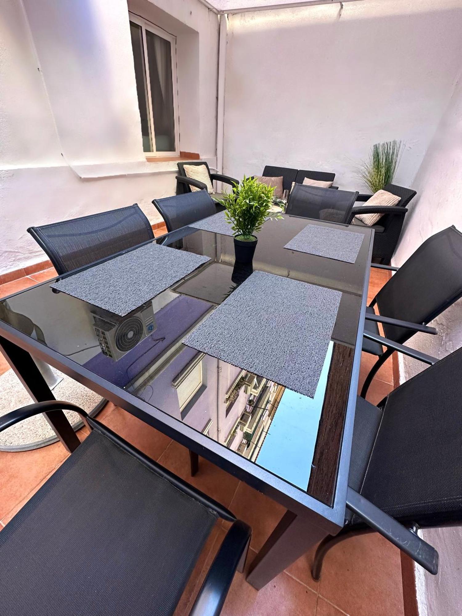 Veronica Apartment บาเลนเซีย ภายนอก รูปภาพ