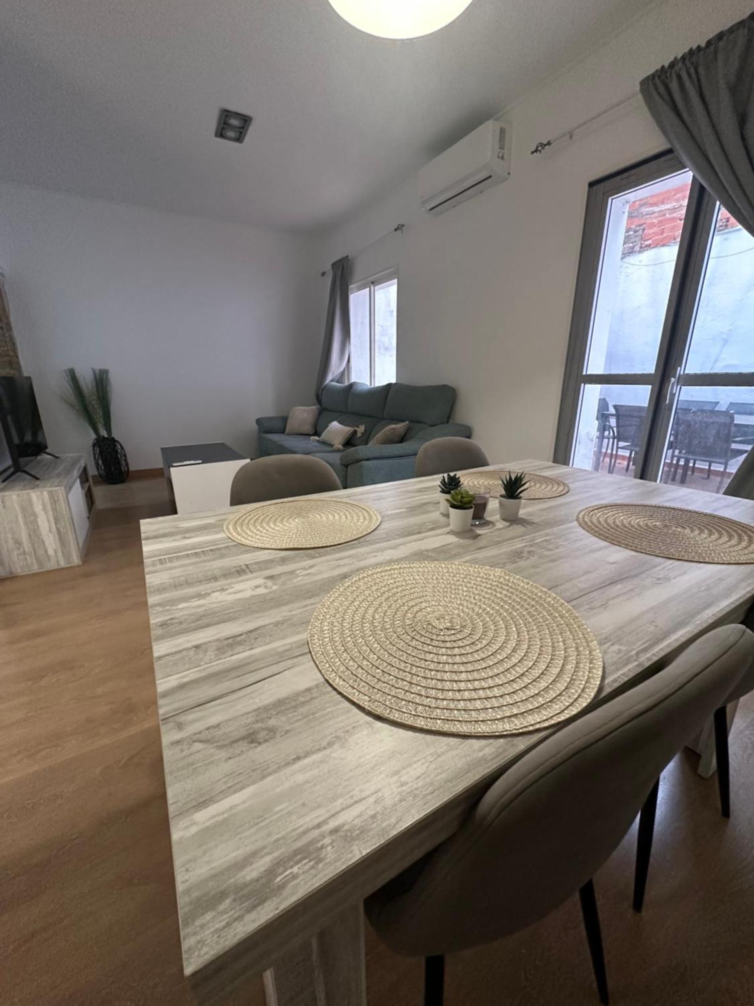 Veronica Apartment บาเลนเซีย ภายนอก รูปภาพ